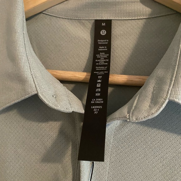 Lululemon WovenAir Popover Shirt silver blue mens short sleeve button down - Picture 4 of 6